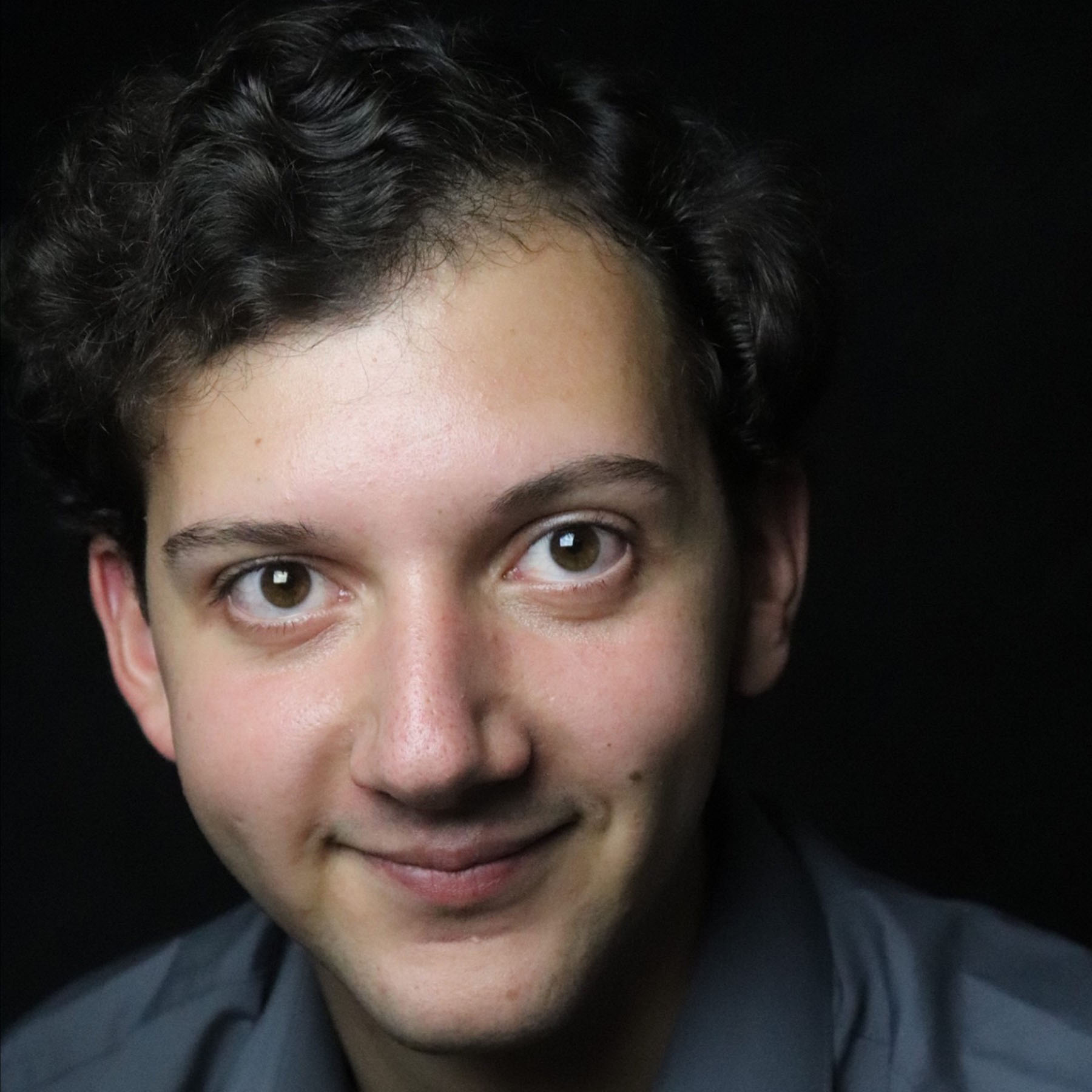 TOM SOUHRADA